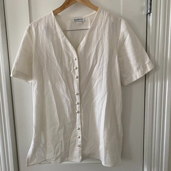 Natural Resources Women's White Short Sleeve Blouse Size Med 859736 Made in USA - Picture 1 of 11